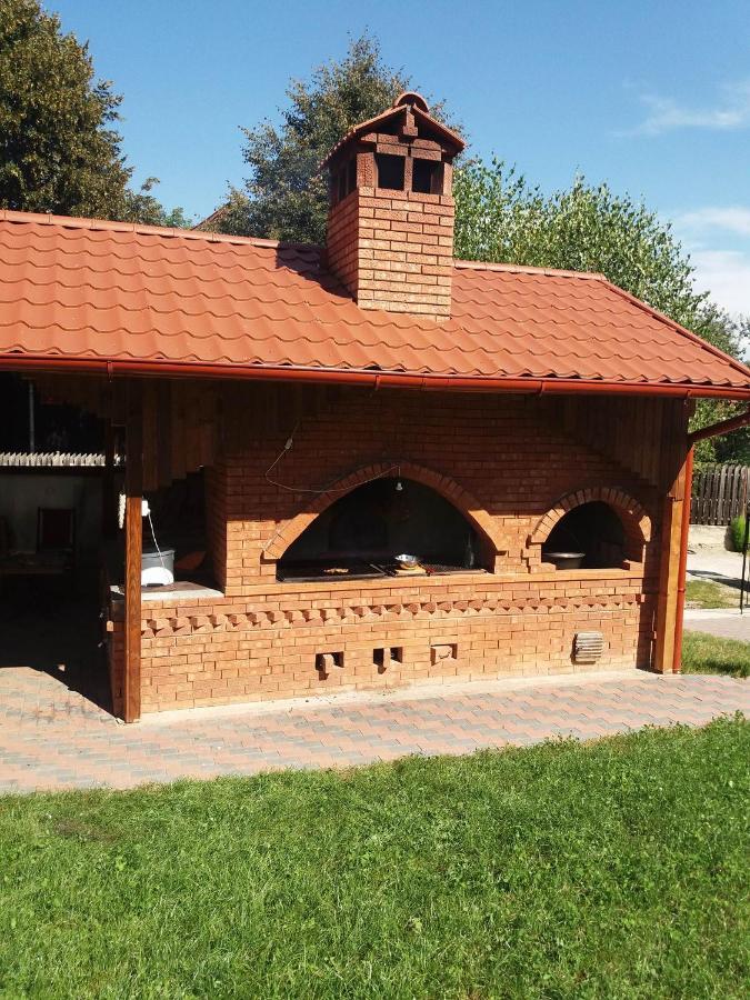 Casuta Cu Flori Hotel Vilcele  Buitenkant foto