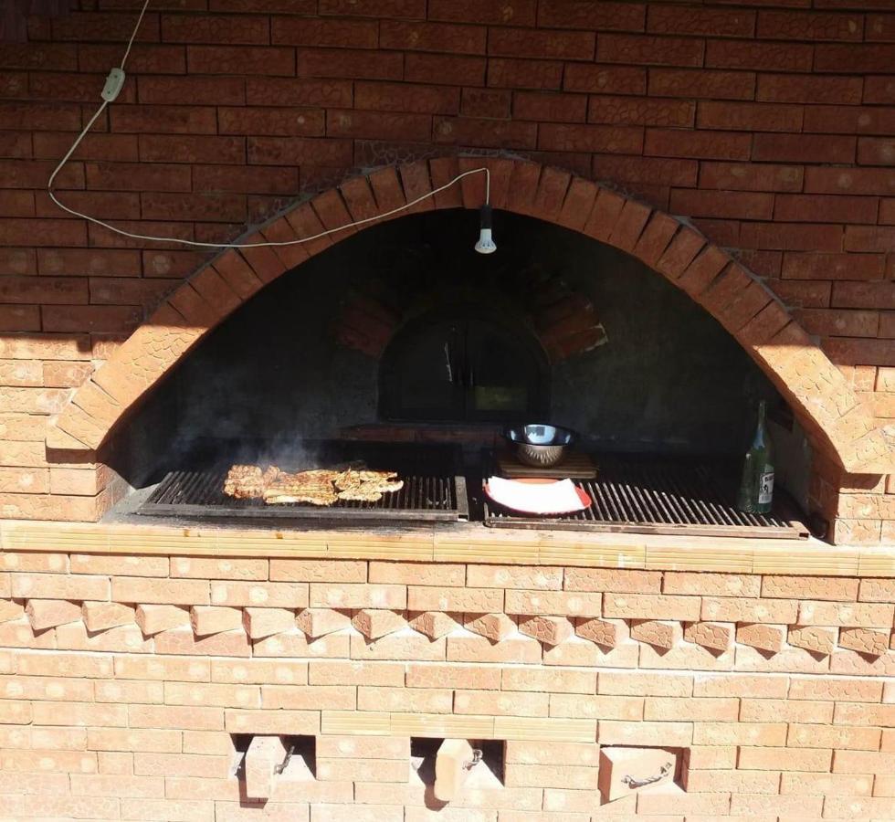 Casuta Cu Flori Hotel Vilcele  Buitenkant foto